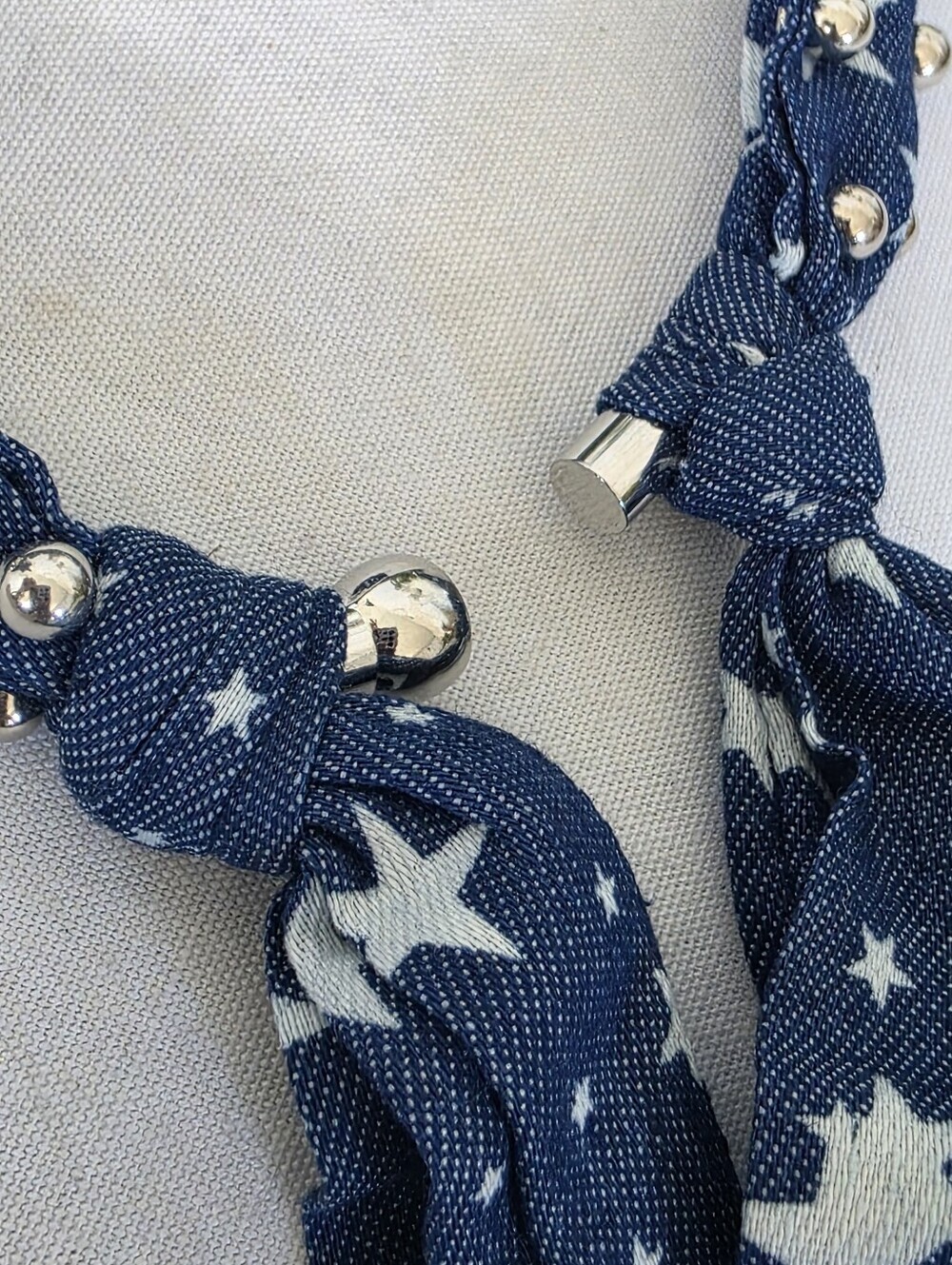 Studded Star Print Magnetic Choker Scarf – Blue Denim Style Americana - Picture 8 of 9